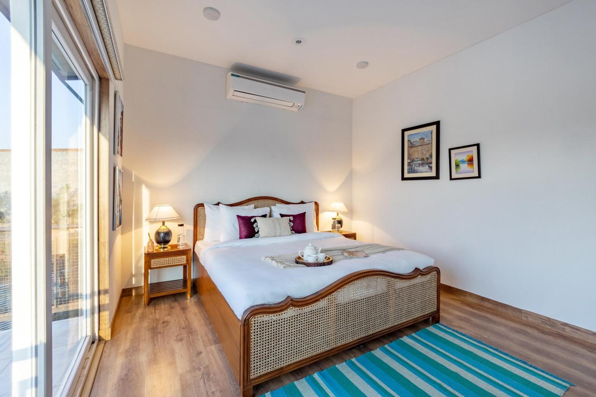 Elivaas Hidden Oasis 4Bhk With Pool, Mud House & Container House Villa Dhauj Bagian luar foto