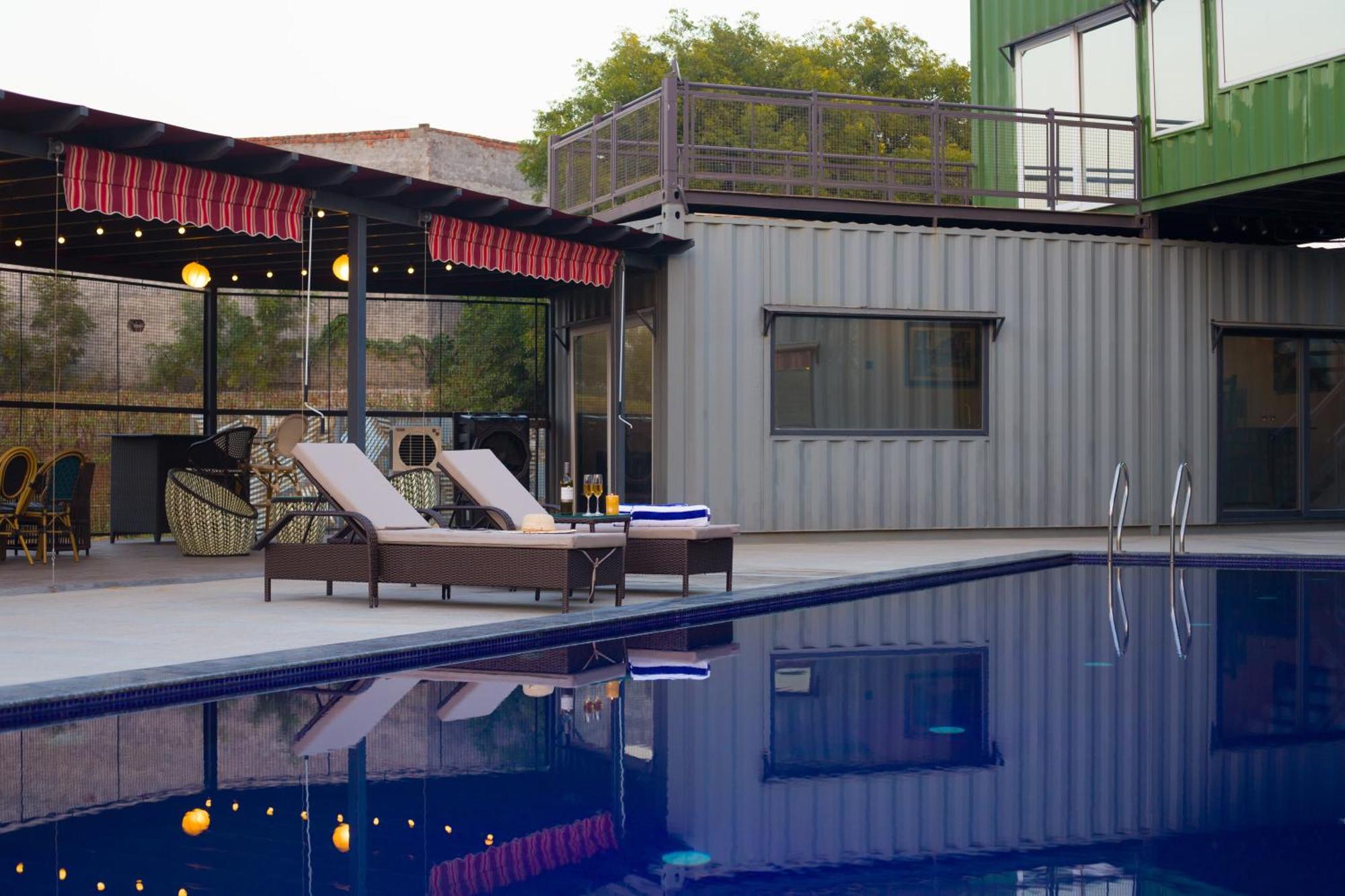 Elivaas Hidden Oasis 4Bhk With Pool, Mud House & Container House Villa Dhauj Bagian luar foto