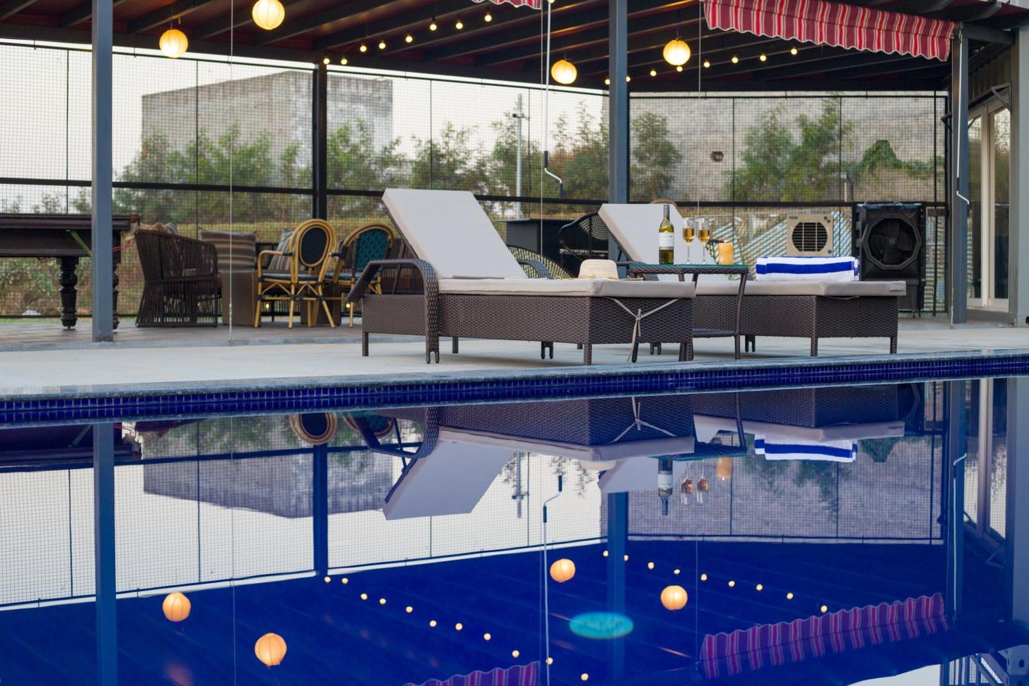 Elivaas Hidden Oasis 4Bhk With Pool, Mud House & Container House Villa Dhauj Bagian luar foto