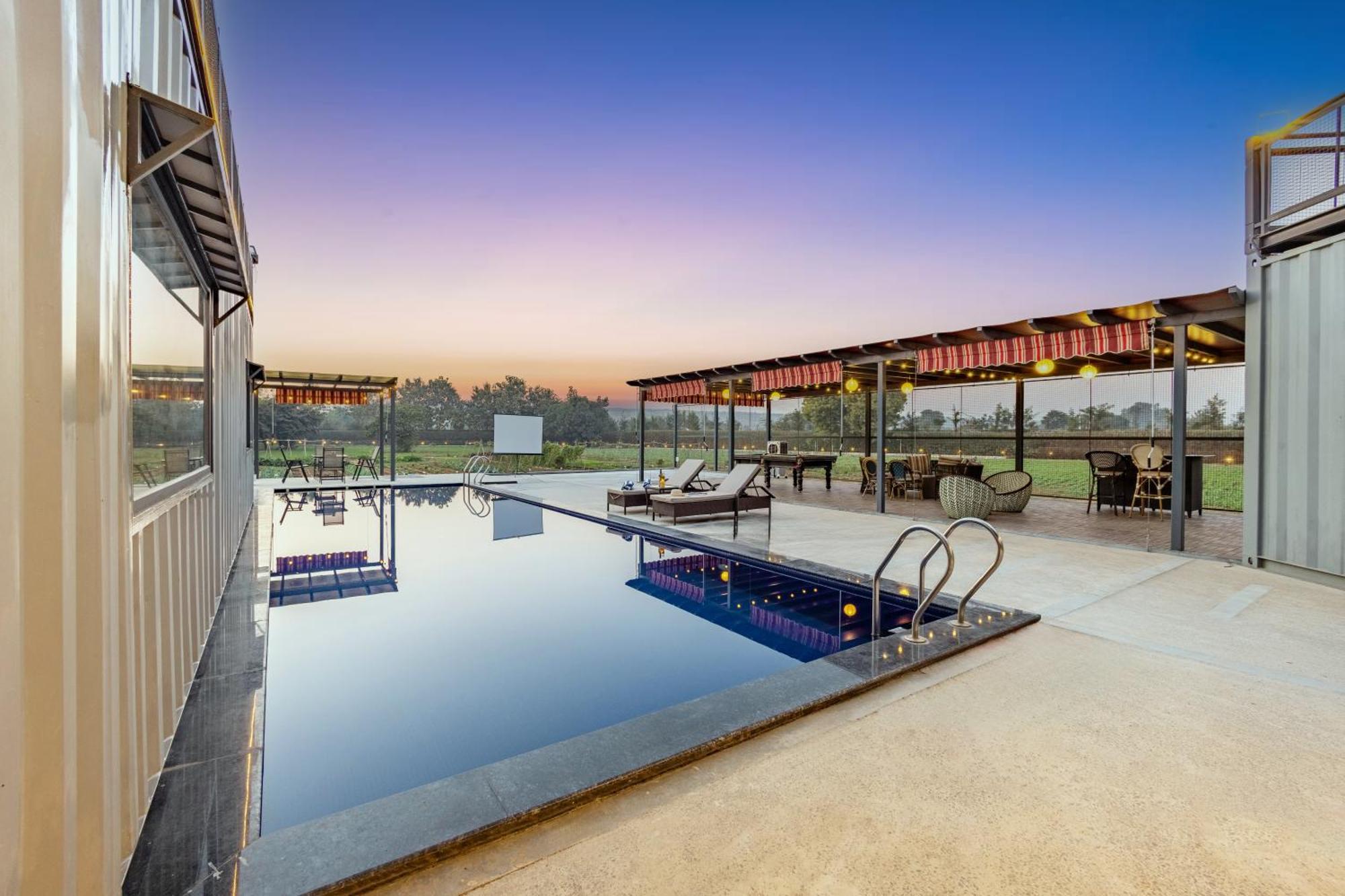 Elivaas Hidden Oasis 4Bhk With Pool, Mud House & Container House Villa Dhauj Bagian luar foto