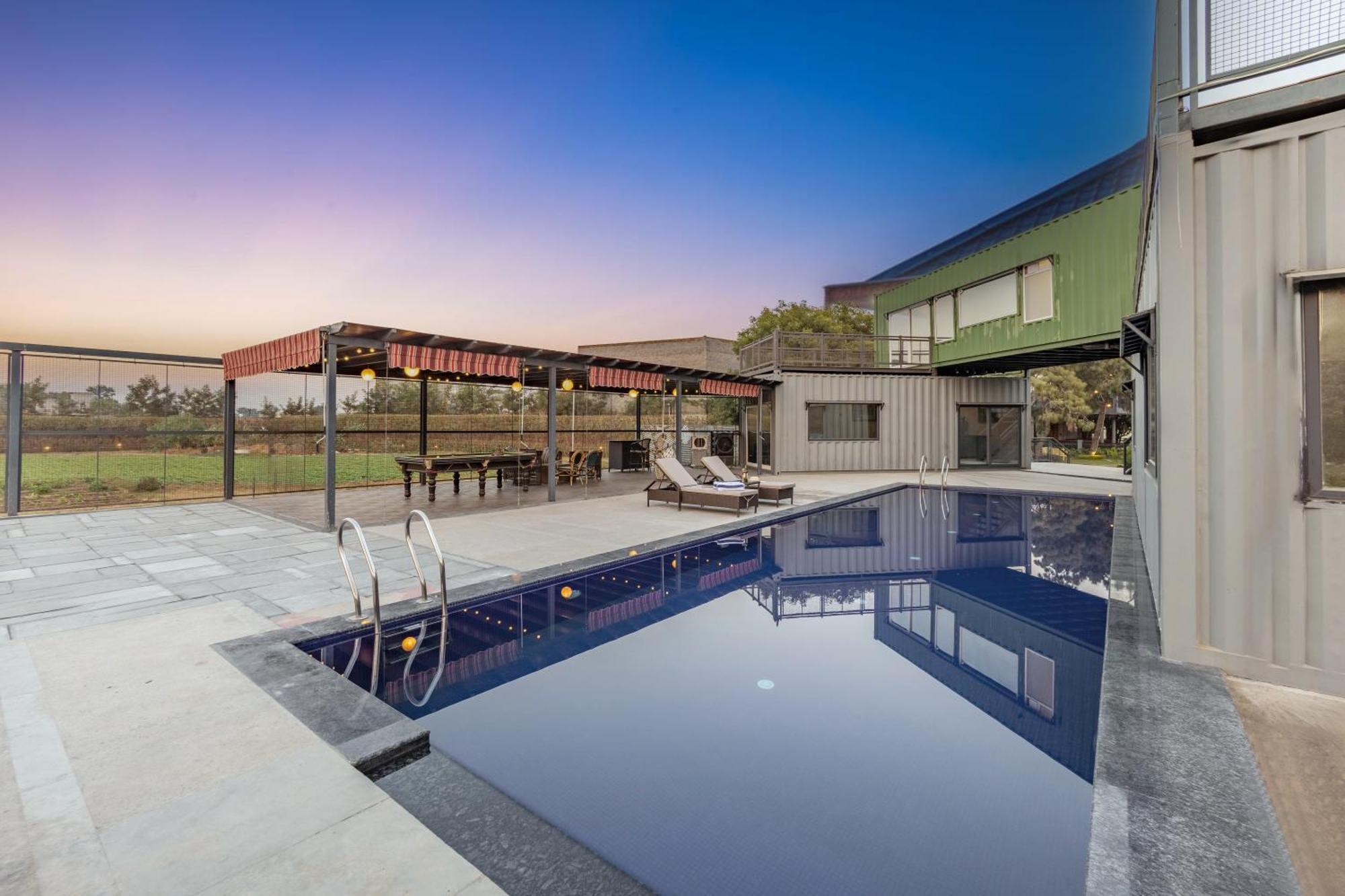 Elivaas Hidden Oasis 4Bhk With Pool, Mud House & Container House Villa Dhauj Bagian luar foto
